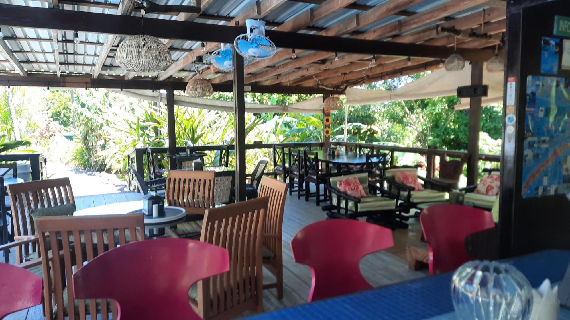 Guava Grove Resort & Villas Sandy Bay Exterior photo
