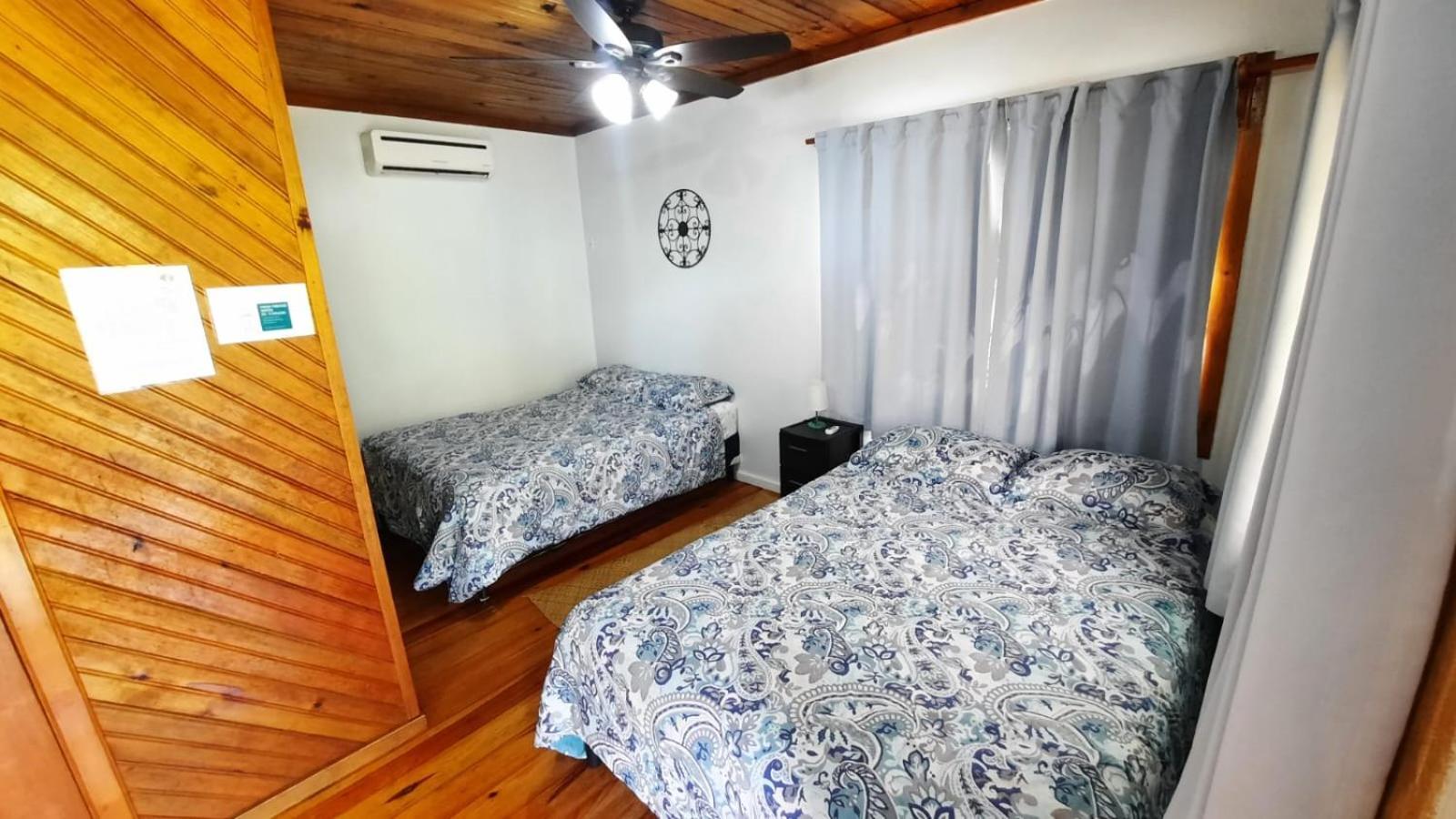 Guava Grove Resort & Villas Sandy Bay Room photo